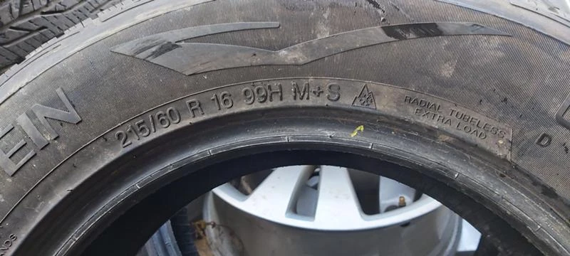 Гуми Зимни 215/60R16, снимка 5 - Гуми и джанти - 35607129