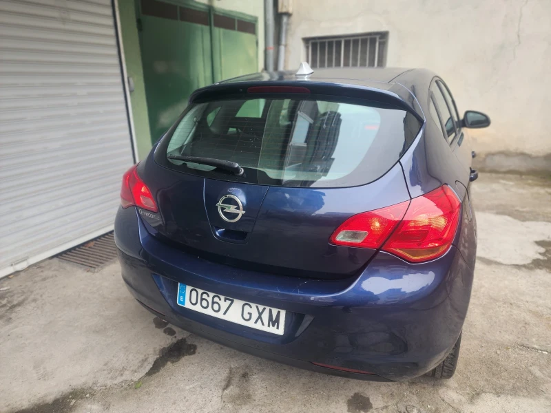 Opel Astra 1.6i 116 k.с., снимка 5 - Автомобили и джипове - 49314141