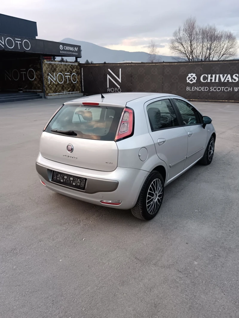 Fiat Punto EVO АВТОМАТИК 1.3 M-JET, снимка 6 - Автомобили и джипове - 49511814