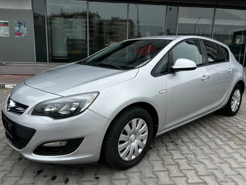 Opel Astra 1.7 CDTI 110к.с., снимка 3 - Автомобили и джипове - 49606560