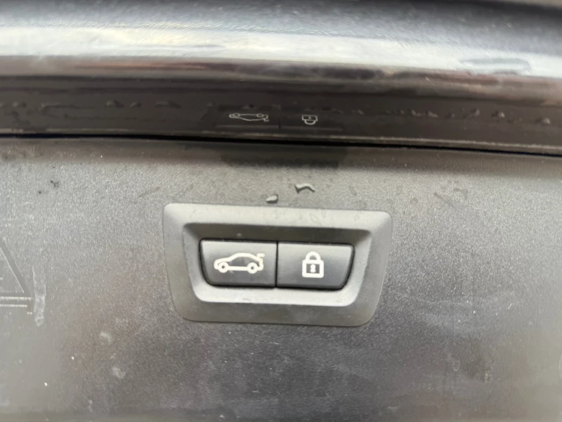 BMW 530 530xDrive+ Head Up+ Key Less GO+ Подгрев+ Камера+ , снимка 12 - Автомобили и джипове - 51483806