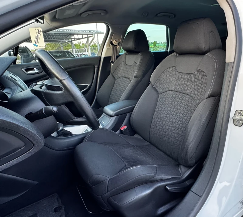 Citroen C5 2.0HDI ИТАЛИЯ АВТОМАТ FACELIFT, снимка 6 - Автомобили и джипове - 51697641