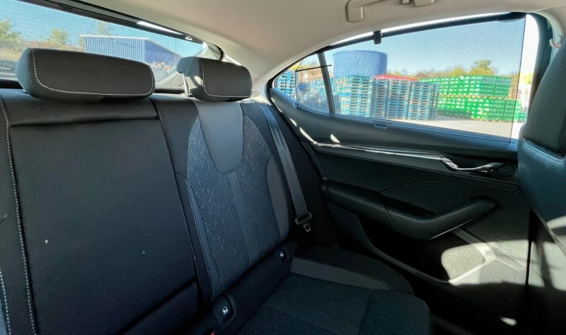 Skoda Octavia 67 хил.км First Edition + Печка; Хедъп; Пълен ел. , снимка 11 - Автомобили и джипове - 51806181