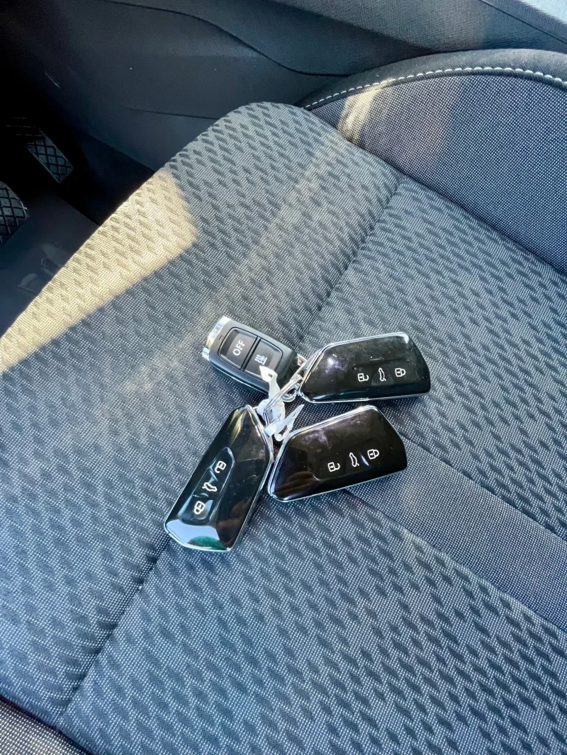 Skoda Octavia 67 хил.км First Edition + Печка; Хедъп; Пълен ел. , снимка 10 - Автомобили и джипове - 51806181