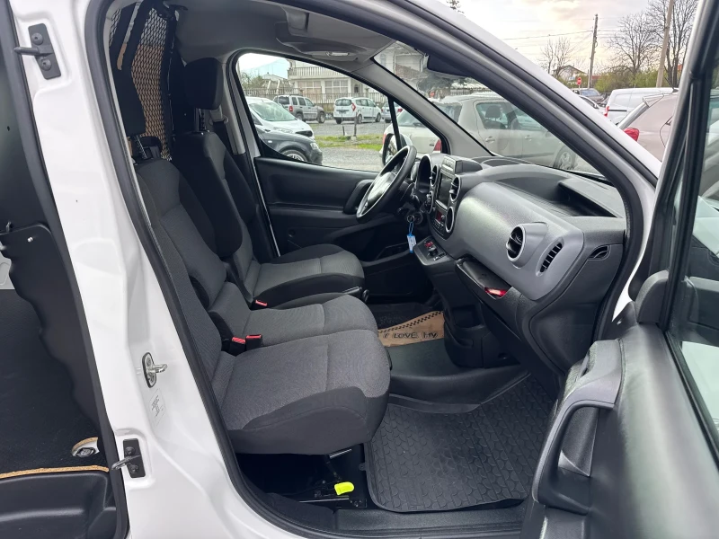 Citroen Berlingo 1.6HDI AUTOMATIC!! 3 seats! NAVI!Camera!! Euro 6!!, снимка 14 - Автомобили и джипове - 51978291