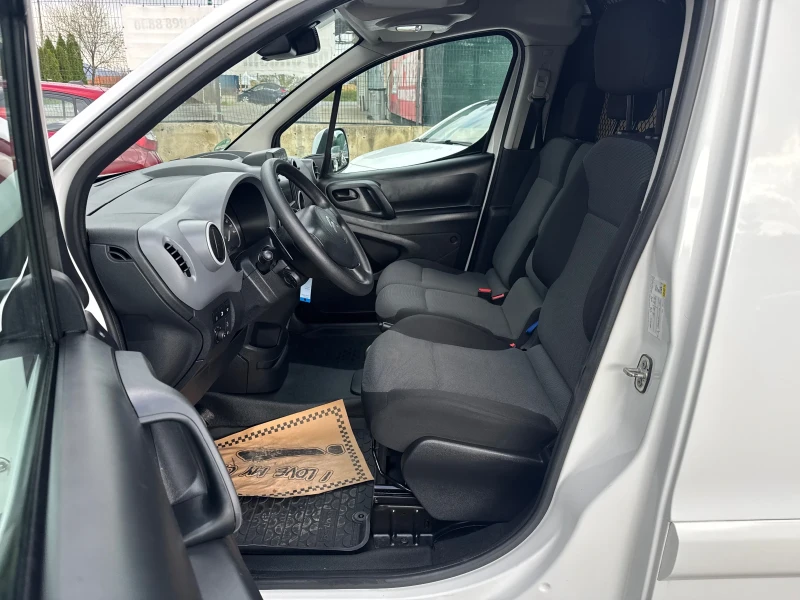 Citroen Berlingo 1.6HDI AUTOMATIC!! 3 seats! NAVI!Camera!! Euro 6!!, снимка 11 - Автомобили и джипове - 51978291