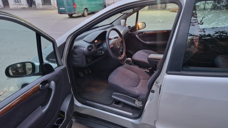 Mercedes-Benz A 170 Дълга база, снимка 10 - Автомобили и джипове - 52352235