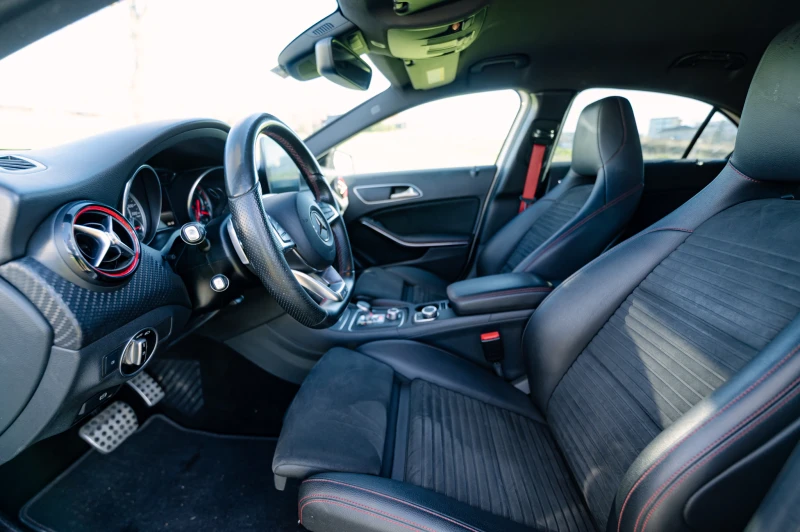 Mercedes-Benz A 45 AMG 4Matic, снимка 7 - Автомобили и джипове - 52636373