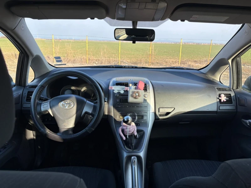 Toyota Auris 2.0D-4D 126ps, снимка 9 - Автомобили и джипове - 53147591