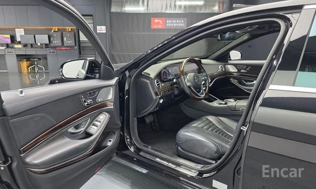 Mercedes-Benz S 560 S-Class S560L 4MATIC, снимка 10 - Автомобили и джипове - 54176459