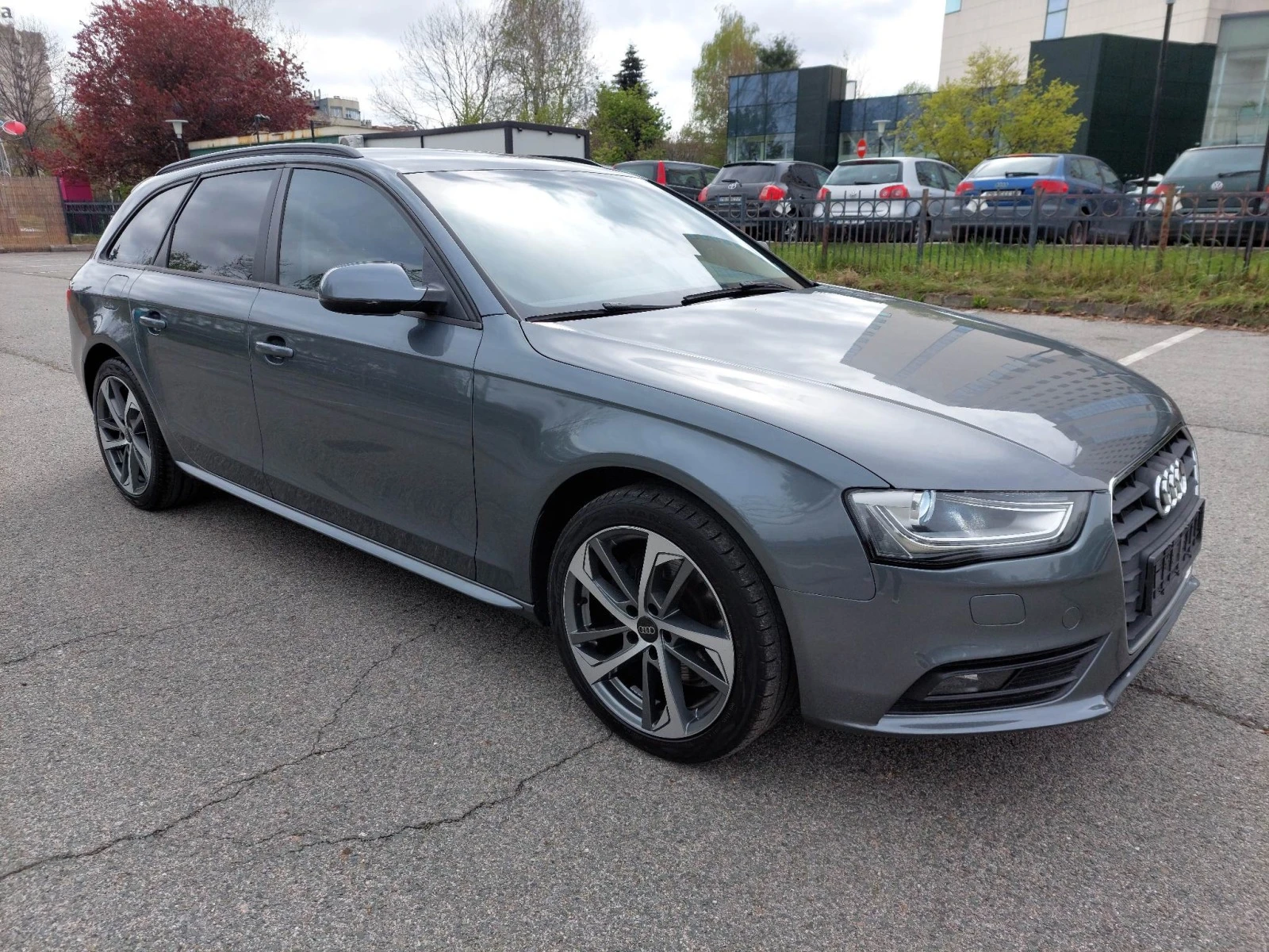 Audi A4 2,0TDI 150ps NAVI LED - изображение 2