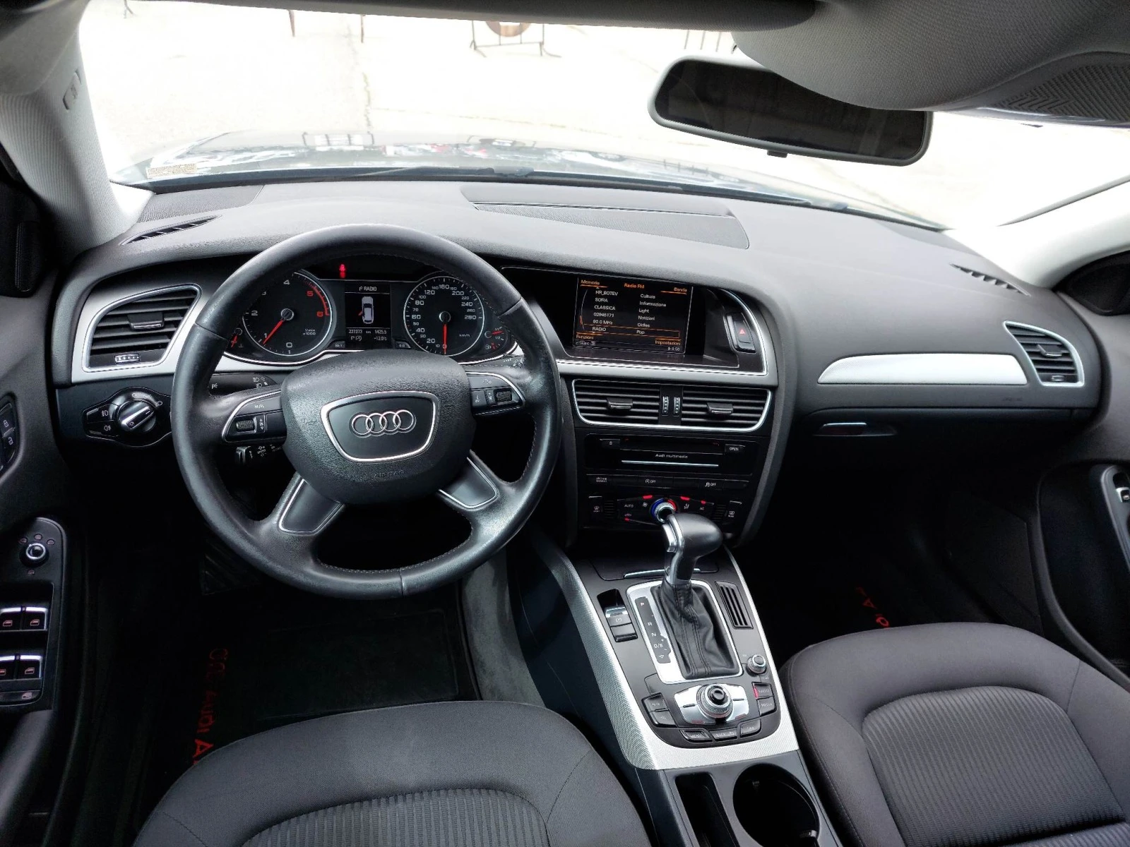 Audi A4 2,0TDI 150ps NAVI LED - изображение 6