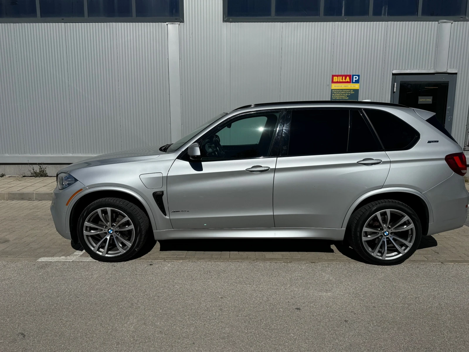 BMW X5M XDrive e40 - изображение 3