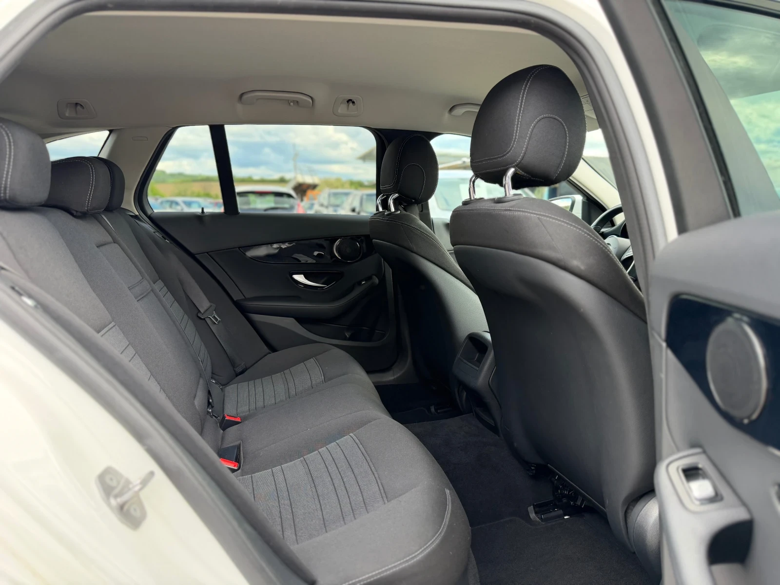 Mercedes-Benz C 180 1.6 CDI, снимка 12 - Автомобили и джипове - 49405983