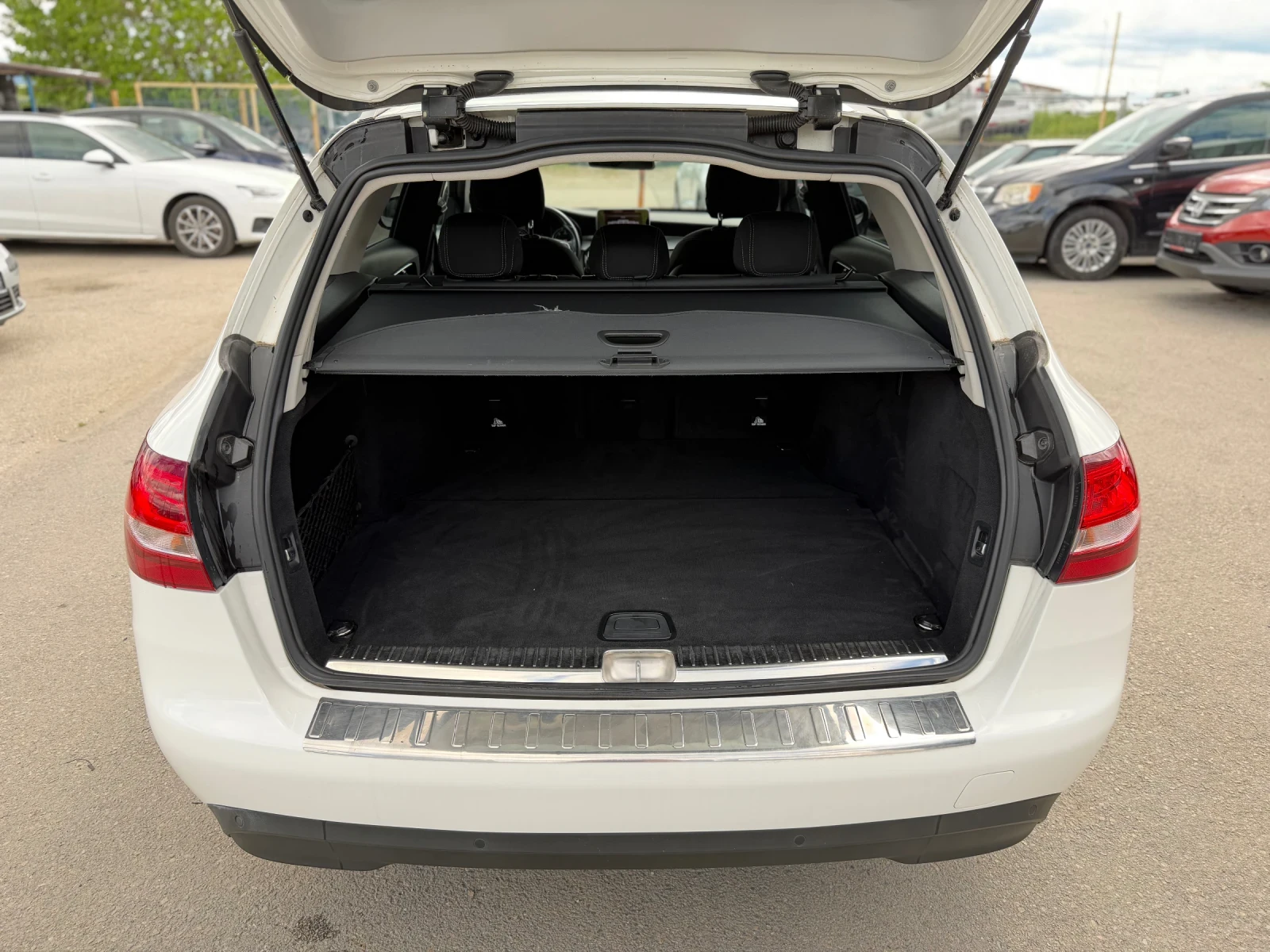 Mercedes-Benz C 180 1.6 CDI, снимка 16 - Автомобили и джипове - 49405983