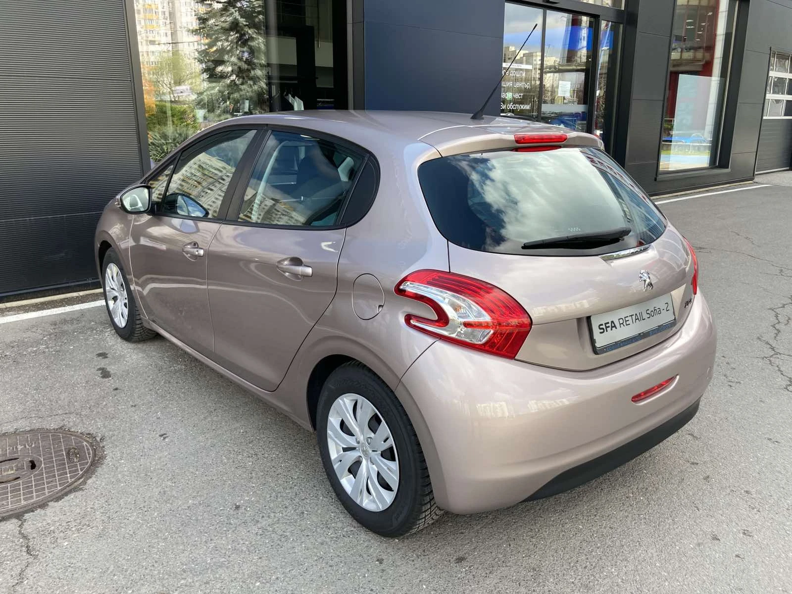 Peugeot 208 5P ACTIVE 1.2VTi/82 BVM5 - изображение 7