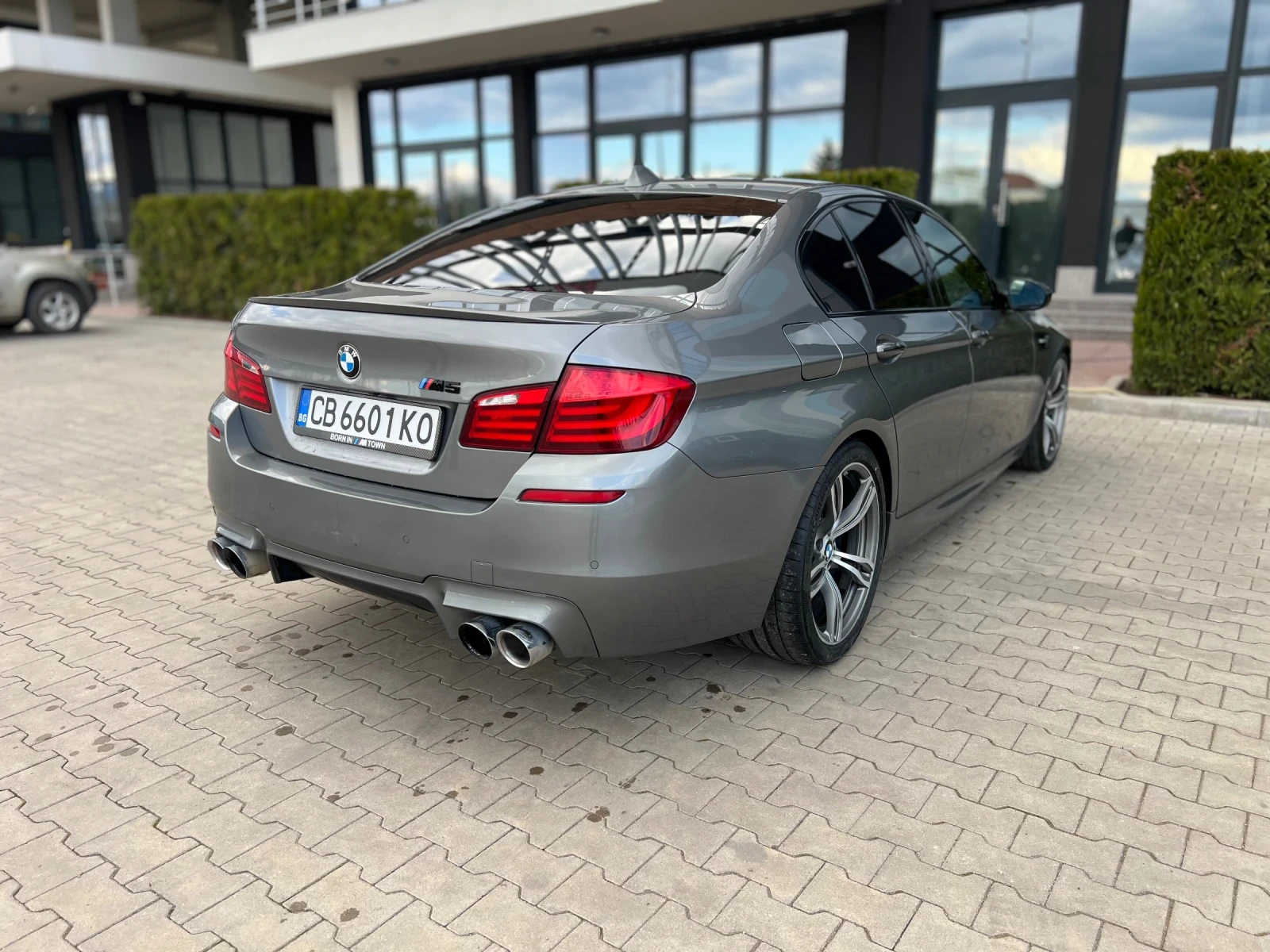 BMW M5  - изображение 8