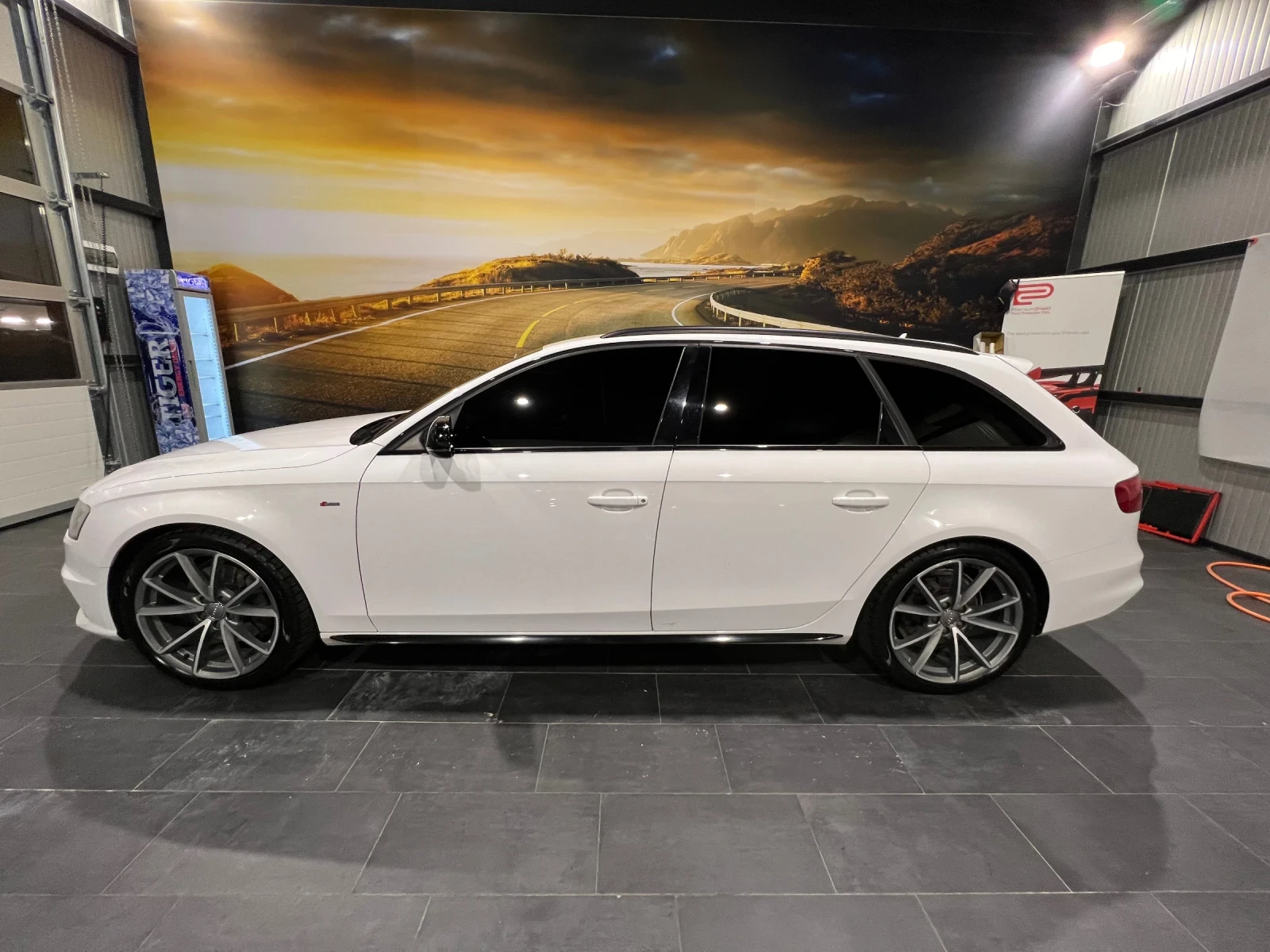 Audi A4 Competition  - изображение 2