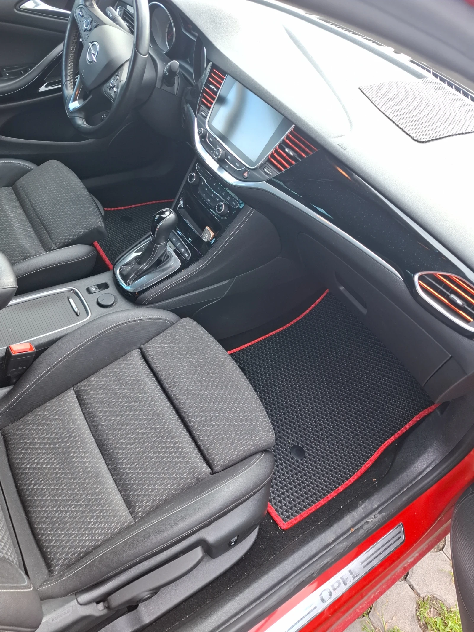 Opel Astra 1.4 Navi/Keyless/Carplay/Android/Cam - изображение 9
