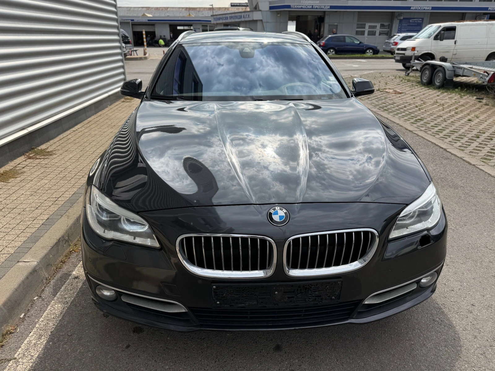 BMW 530 530xDrive+ Head Up+ Key Less GO+ Подгрев+ Камера+  - изображение 7