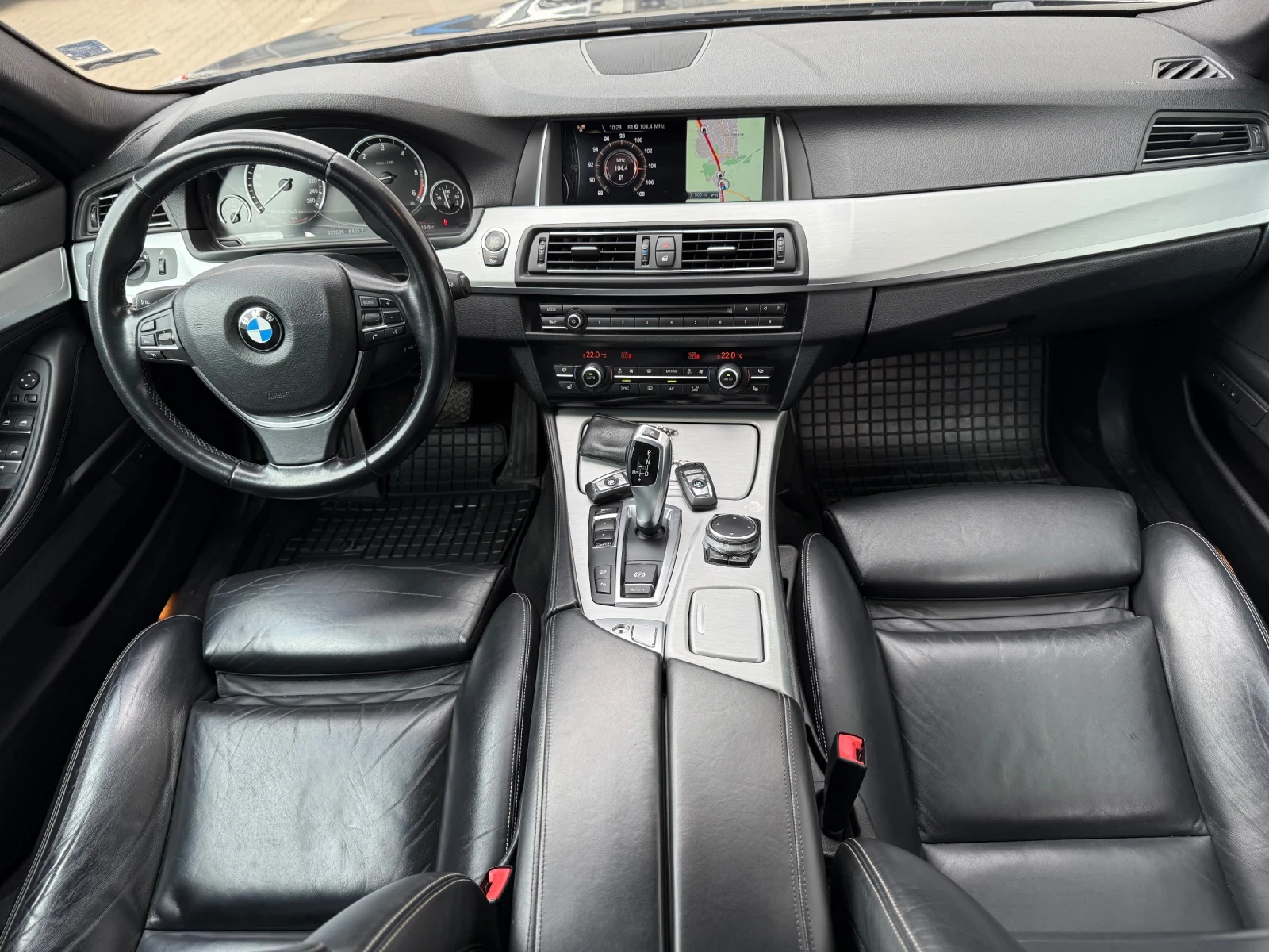BMW 530 530xDrive+ Head Up+ Key Less GO+ Подгрев+ Камера+  | Mobile.bg — изображение 11