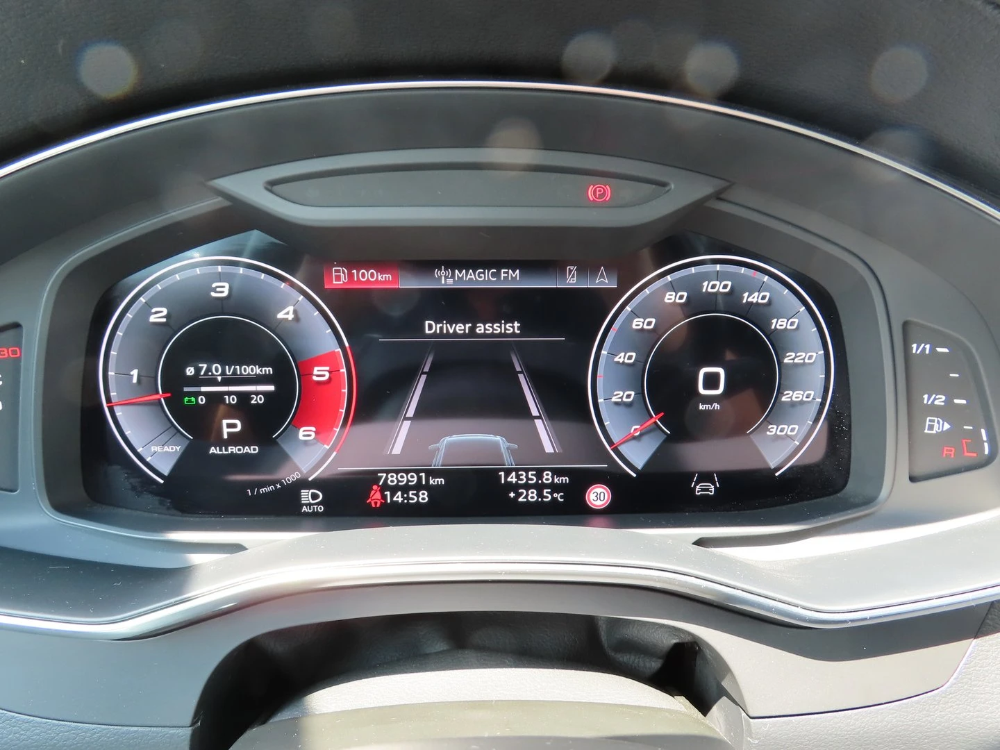 Audi A6 Audi A6 allroad 50 TDI quattro - изображение 7