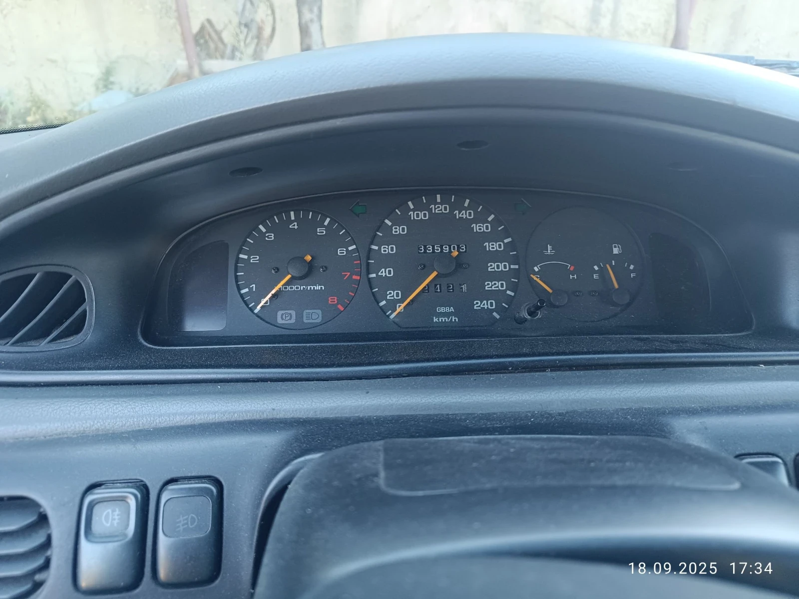 Mazda 626 2.0 I - изображение 8