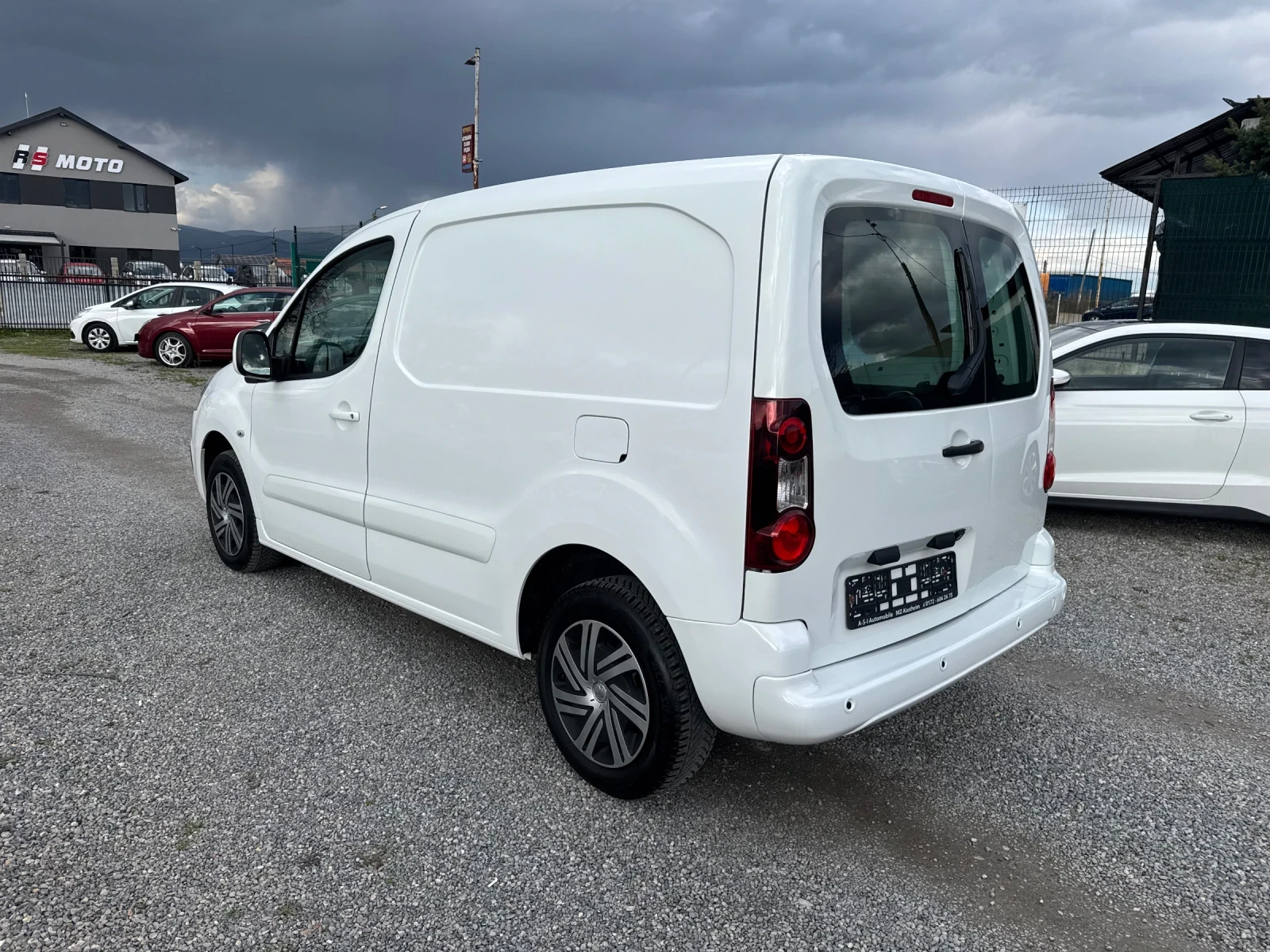 Citroen Berlingo 1.6HDI AUTOMATIC!! 3 seats! NAVI!Camera!! Euro 6!! - изображение 5
