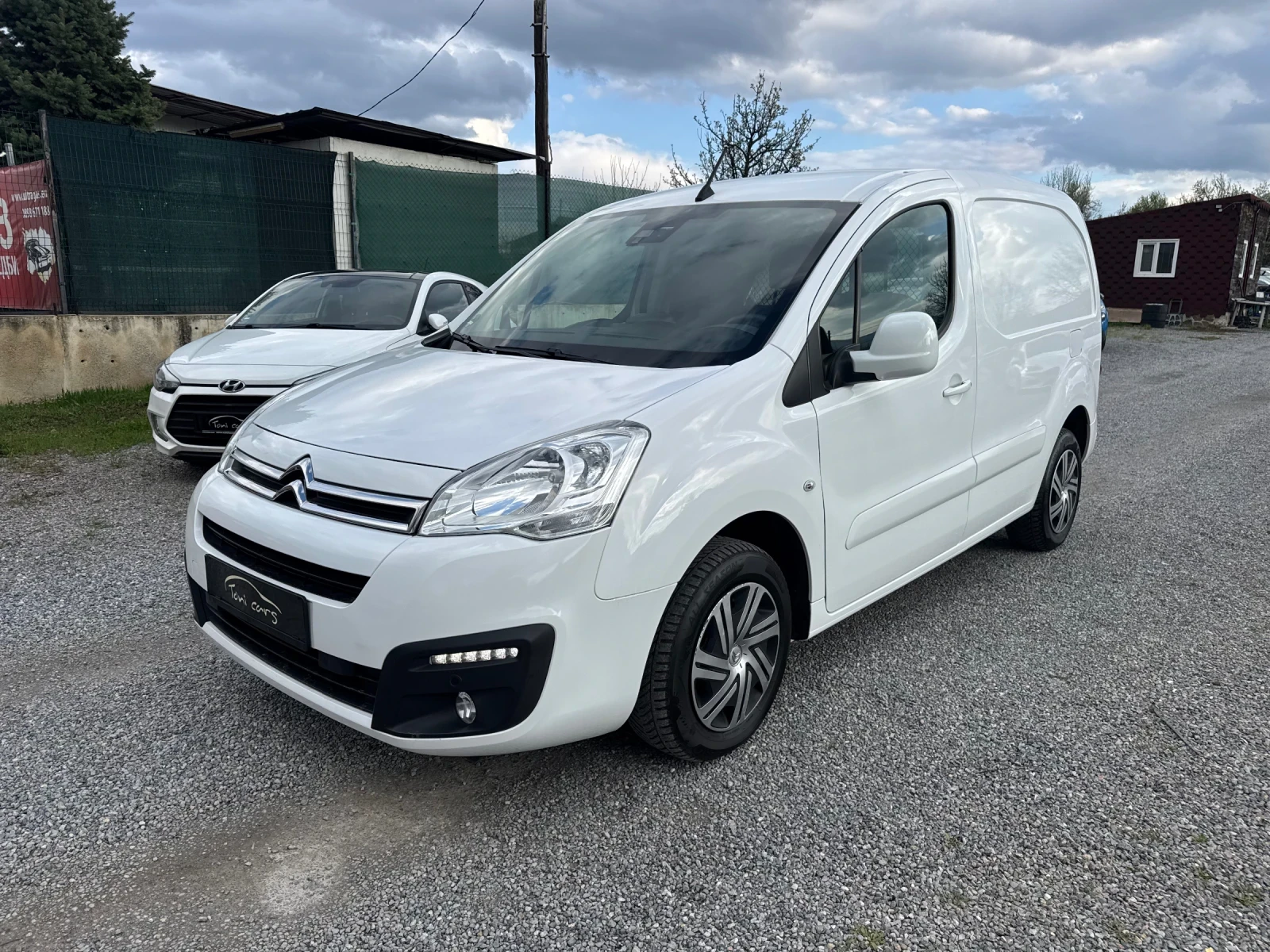 Citroen Berlingo 1.6HDI AUTOMATIC!! 3 seats! NAVI!Camera!! Euro 6!! - изображение 2