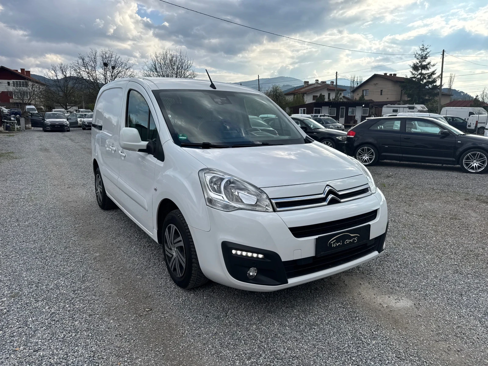 Citroen Berlingo 1.6HDI AUTOMATIC!! 3 seats! NAVI!Camera!! Euro 6!! - изображение 10