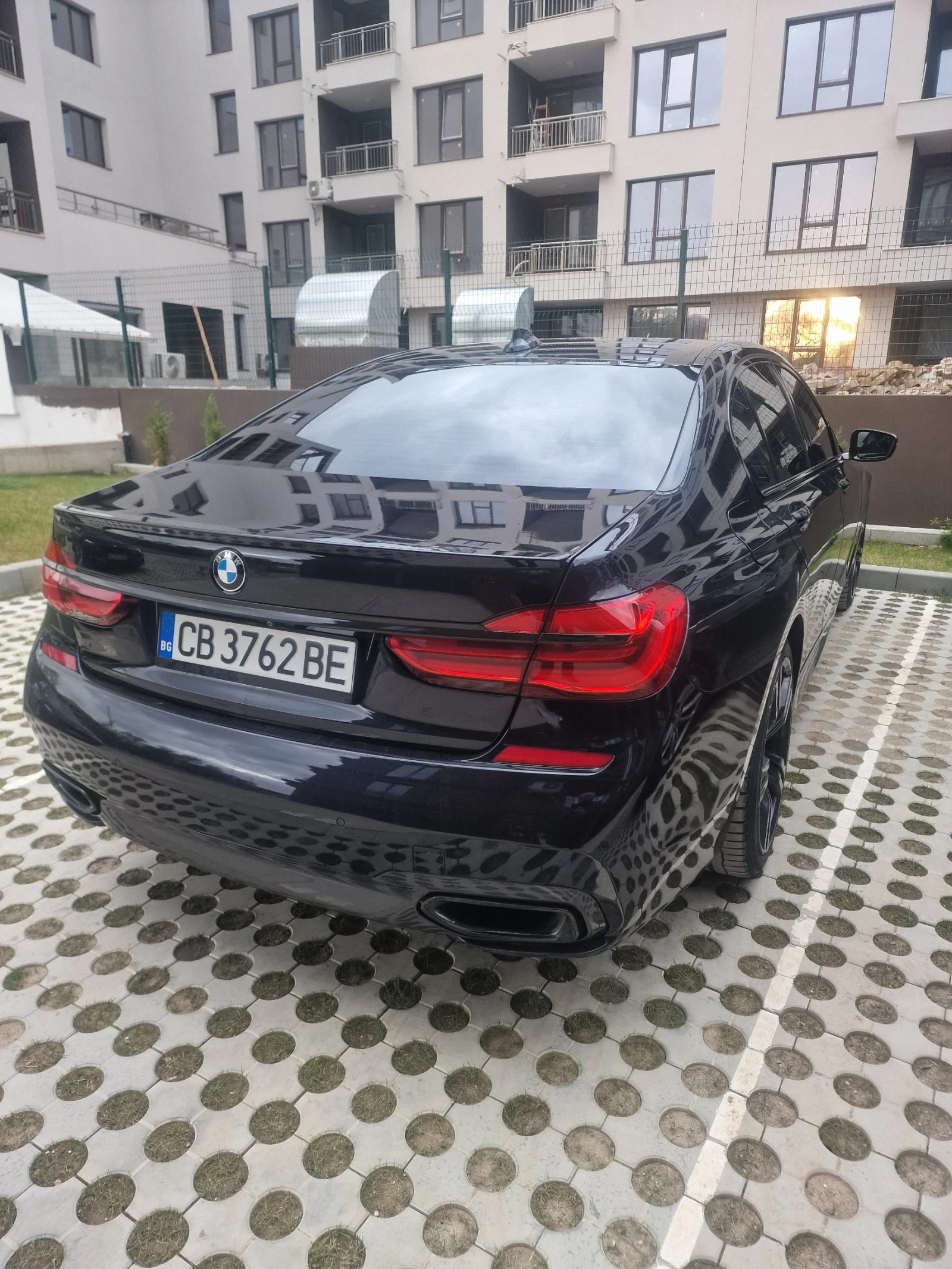 BMW 750 x-Drive 2019 V8 Twin-turbo Carbo-core | Mobile.bg � ����������� 2