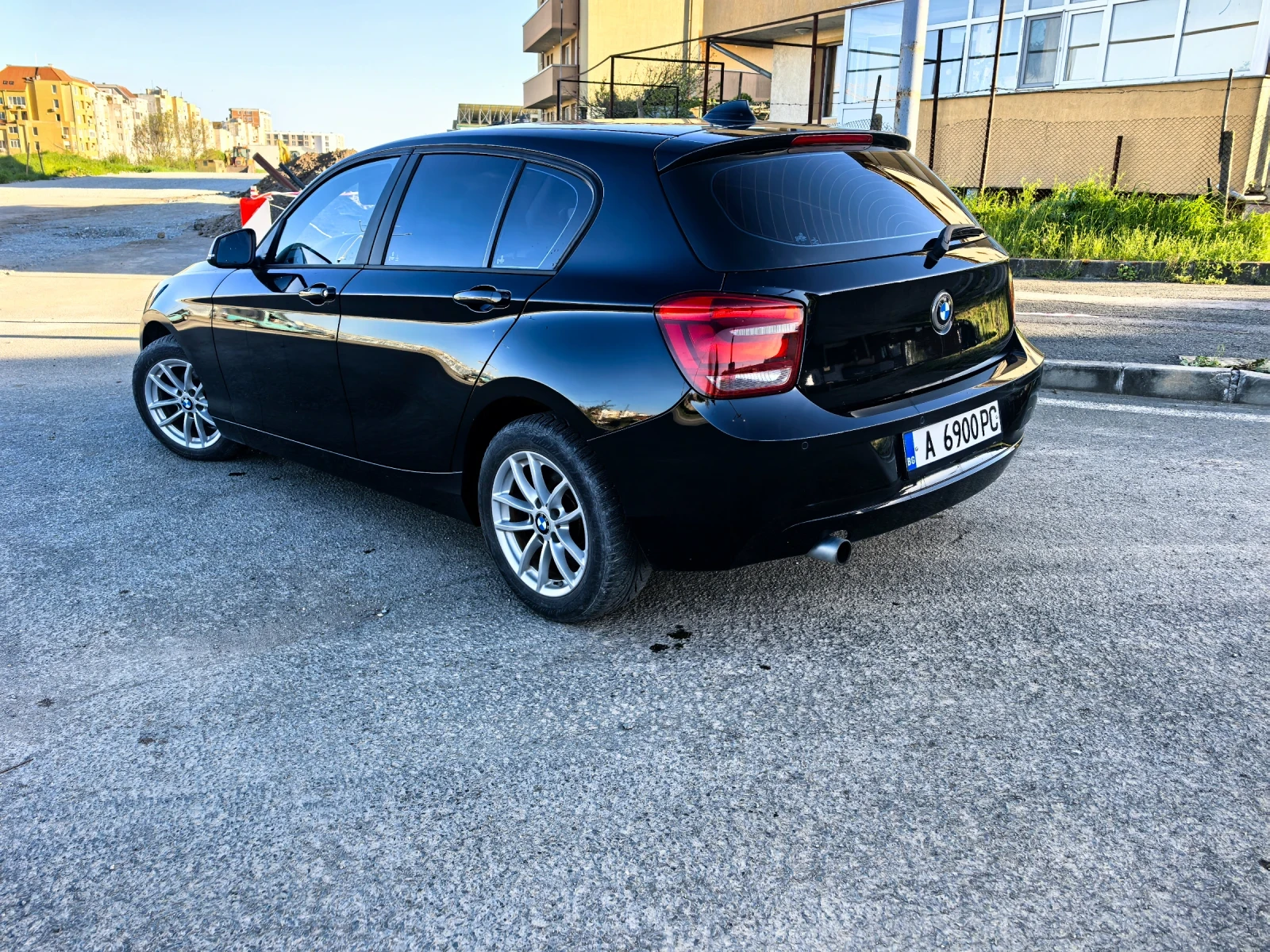BMW 118 2.0D, снимка 4 - Автомобили и джипове - 53624044