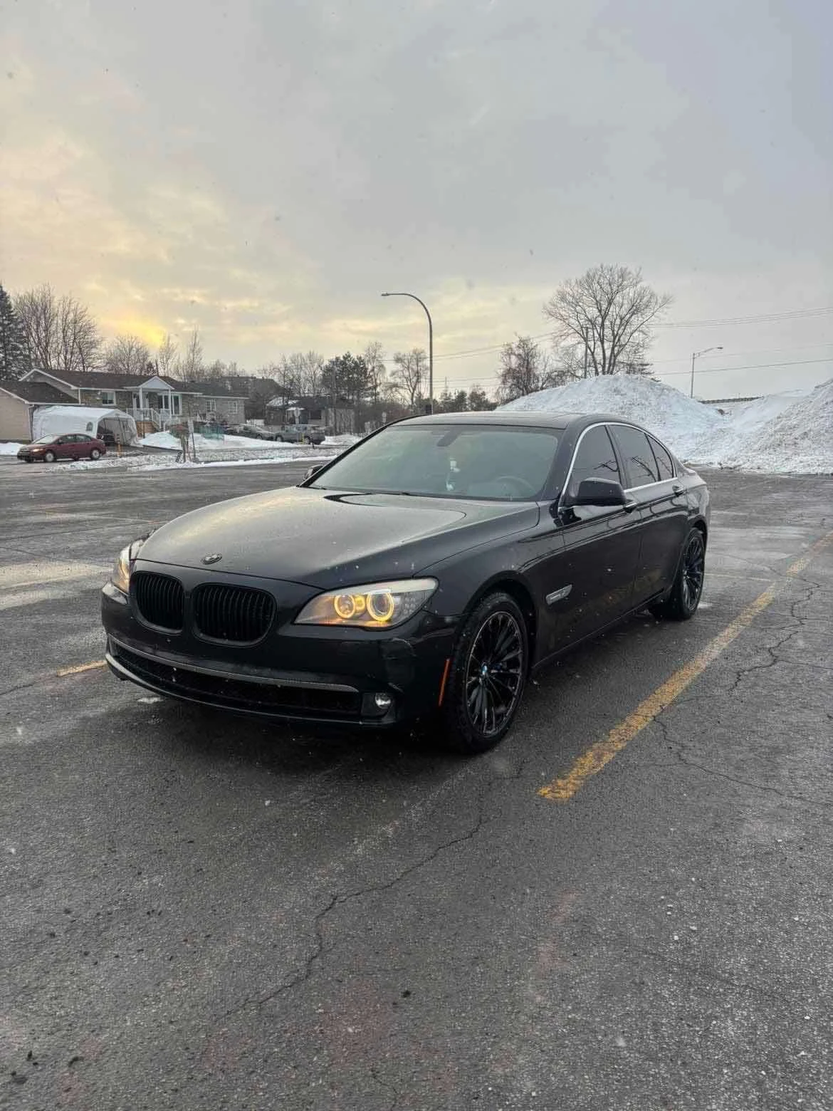 BMW 750 * 4dr Sdn xDrive AWD * CARFAX * ЦЕНА ДО БГ