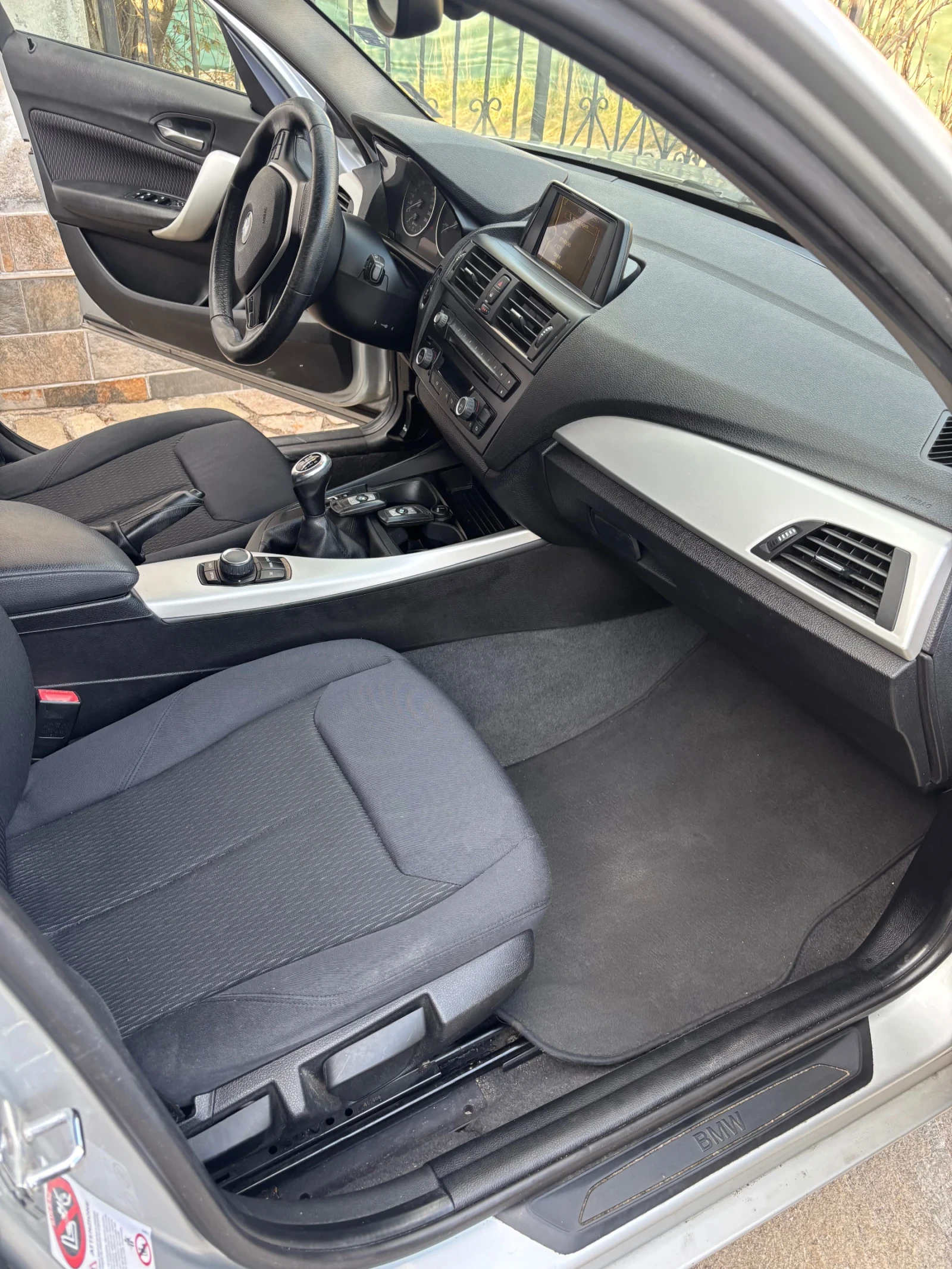 BMW 116 2.0 Д, снимка 9 - Автомобили и джипове - 54386125