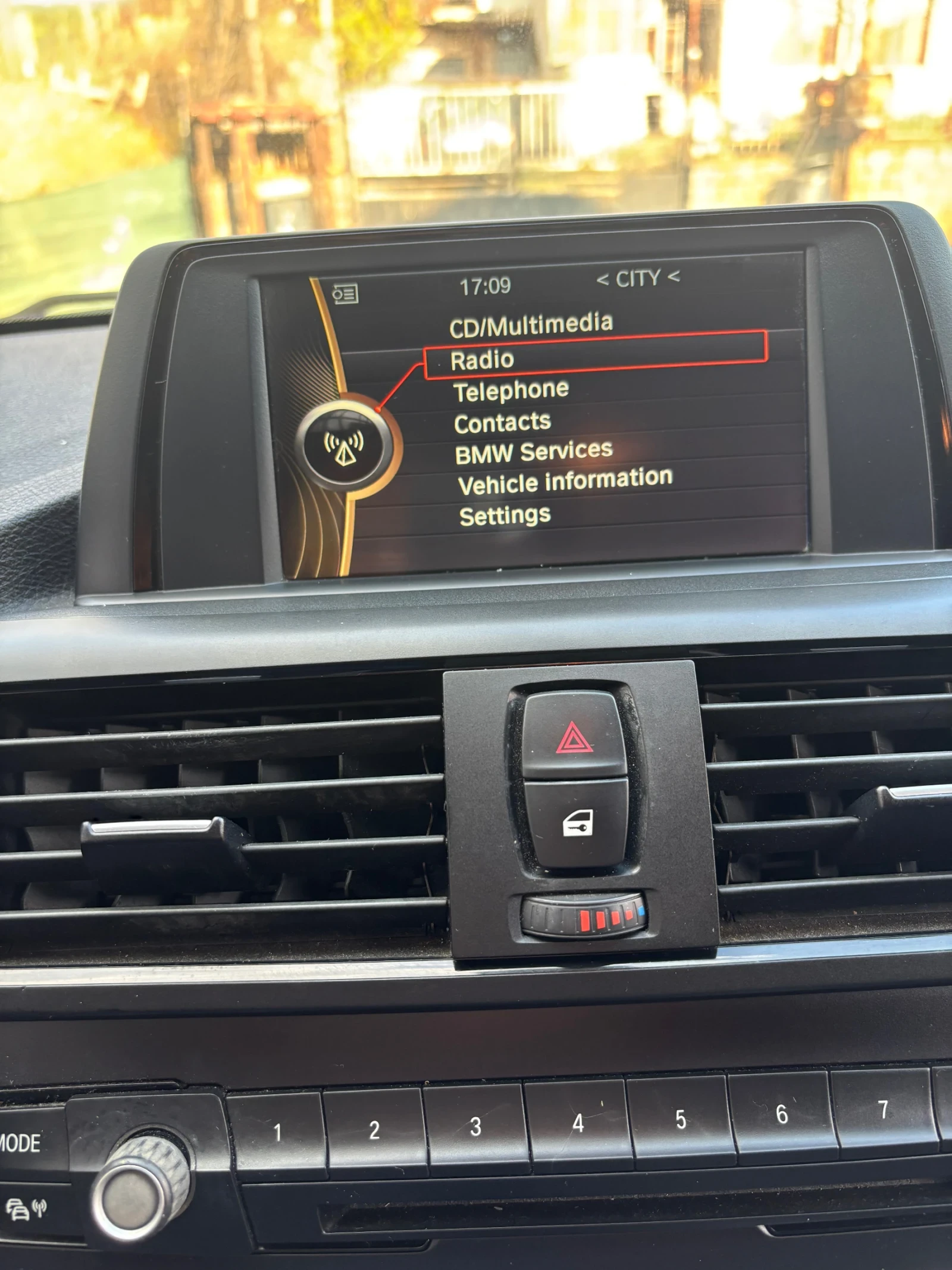 BMW 116 2.0 Д, снимка 10 - Автомобили и джипове - 54386125
