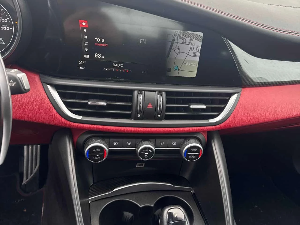 Alfa Romeo Giulia * Quadrifoglio * NAVI * ПОДГРЕВИ * ПАМЕТ, снимка 9 - Автомобили и джипове - 54585874
