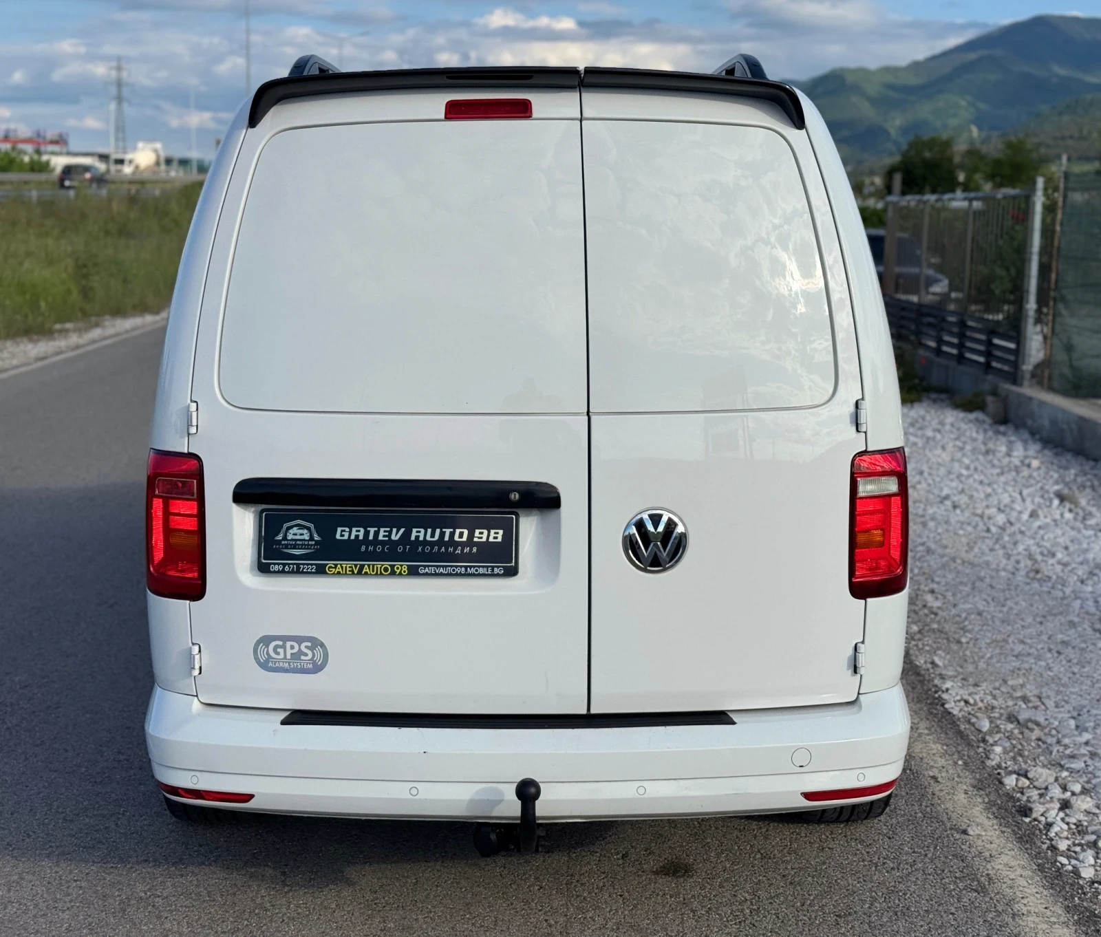 VW Caddy 2.0 TDI, снимка 4 - Автомобили и джипове - 54601662