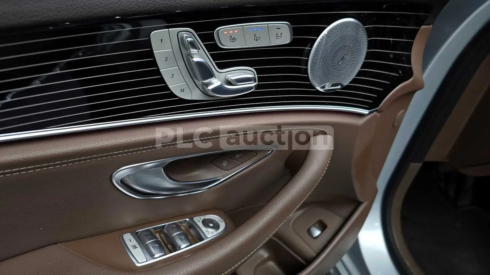 Mercedes-Benz E 400 4MATIC| BURMASTER| 360| HUD| DIST| ВКЛ.ТЕХНОТЕСТ, снимка 5 - Автомобили и джипове - 55030769