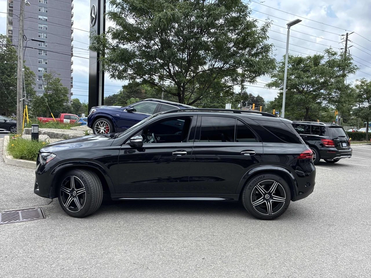 Mercedes-Benz GLE 450 4M/AMG/DIGITAL LED/AIRMATIC/HUD/DISTR+ /ОБДУХ, снимка 4 - Автомобили и джипове - 55333778