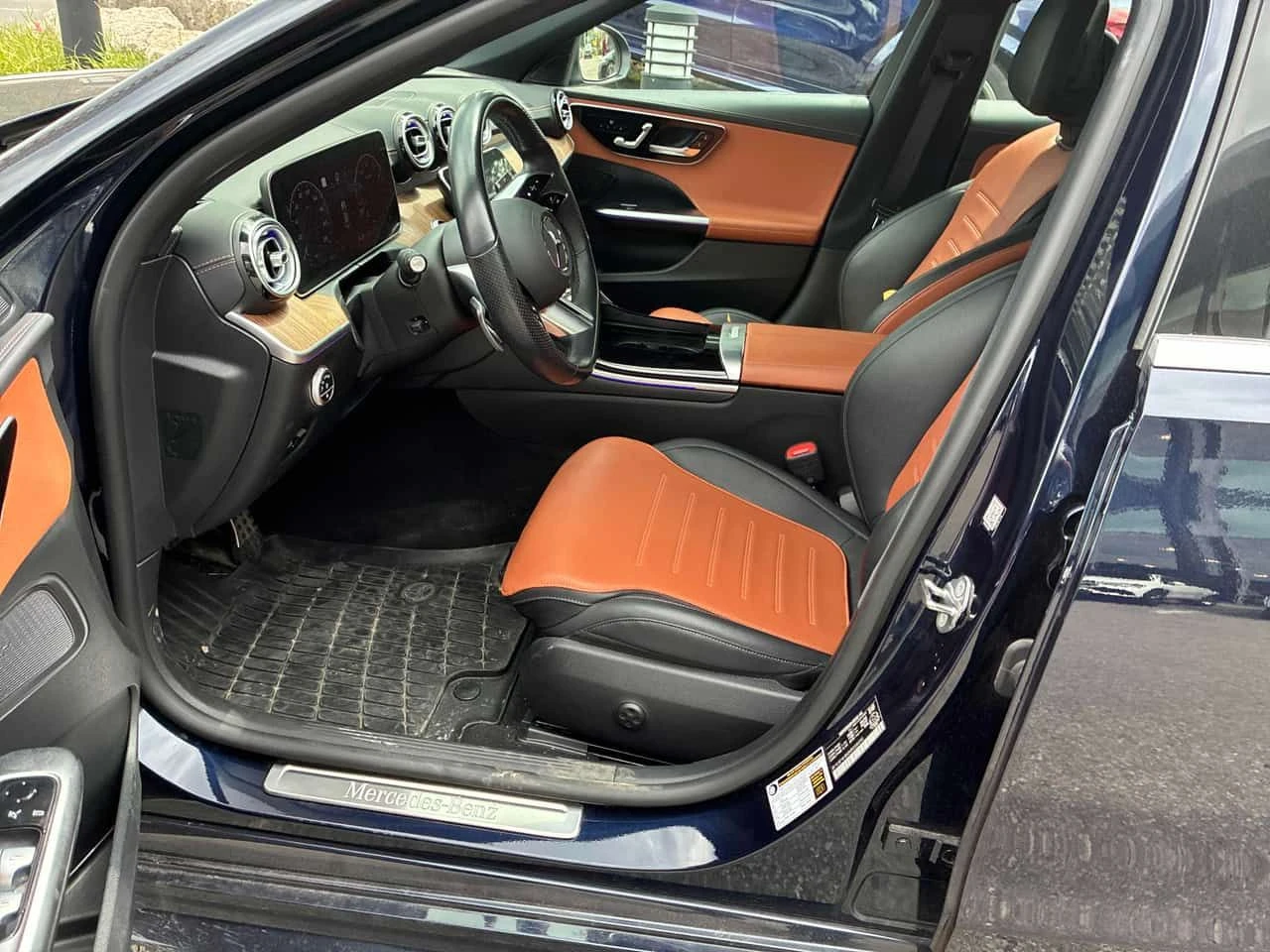 Mercedes-Benz C 300 * CARFAX * ЦЕНА ДО БГ, снимка 7 - Автомобили и джипове - 55608218