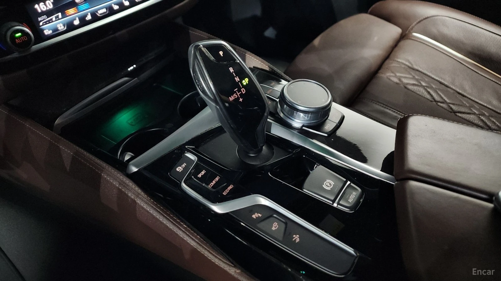 BMW 640 xDrive M Sport* HUD* КОЖА* ОБДУХВ* НАВИ* ПАНО, снимка 7 - Автомобили и джипове - 55644272