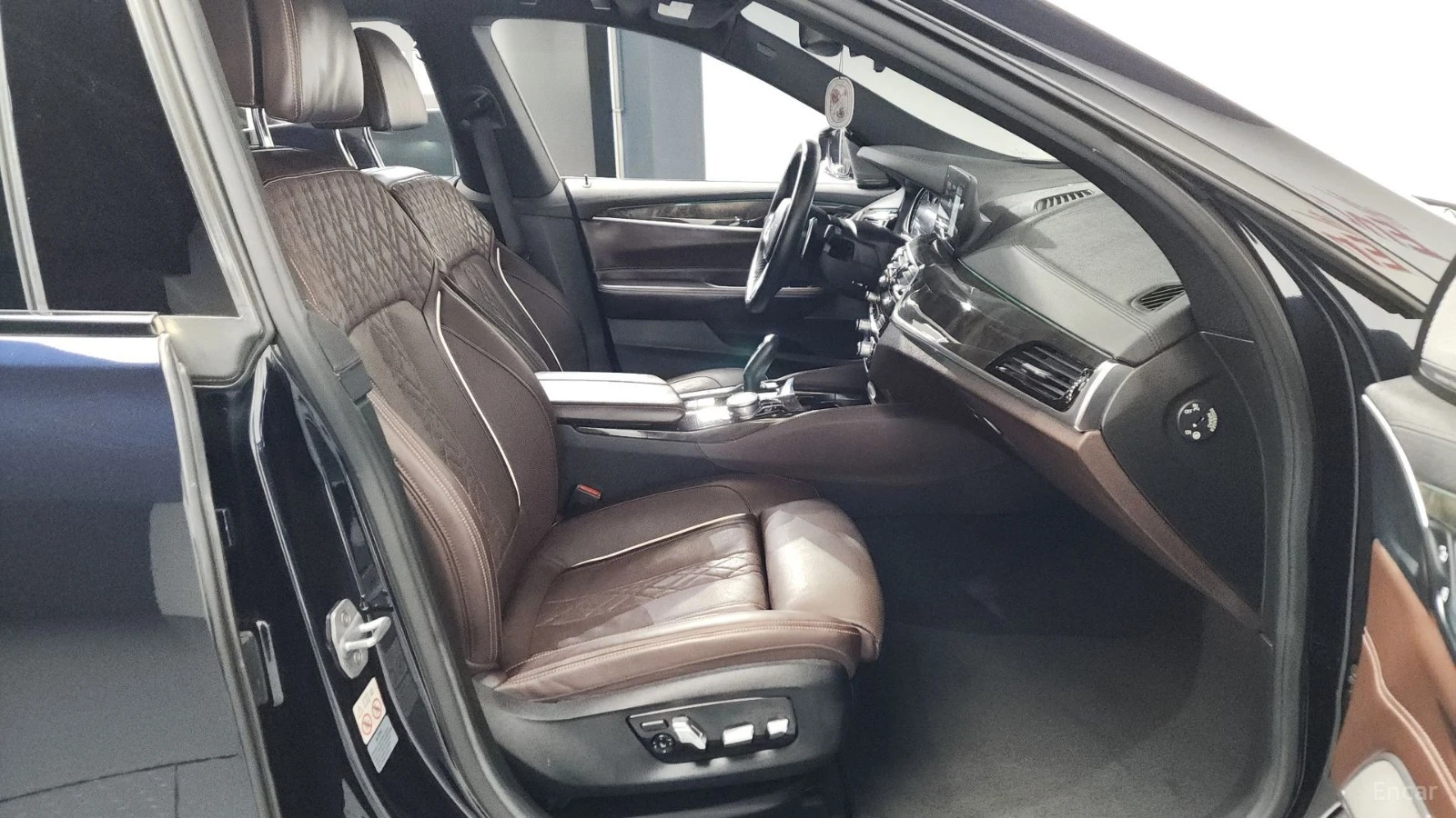 BMW 640 xDrive M Sport* HUD* КОЖА* ОБДУХВ* НАВИ* ПАНО, снимка 10 - Автомобили и джипове - 55644272