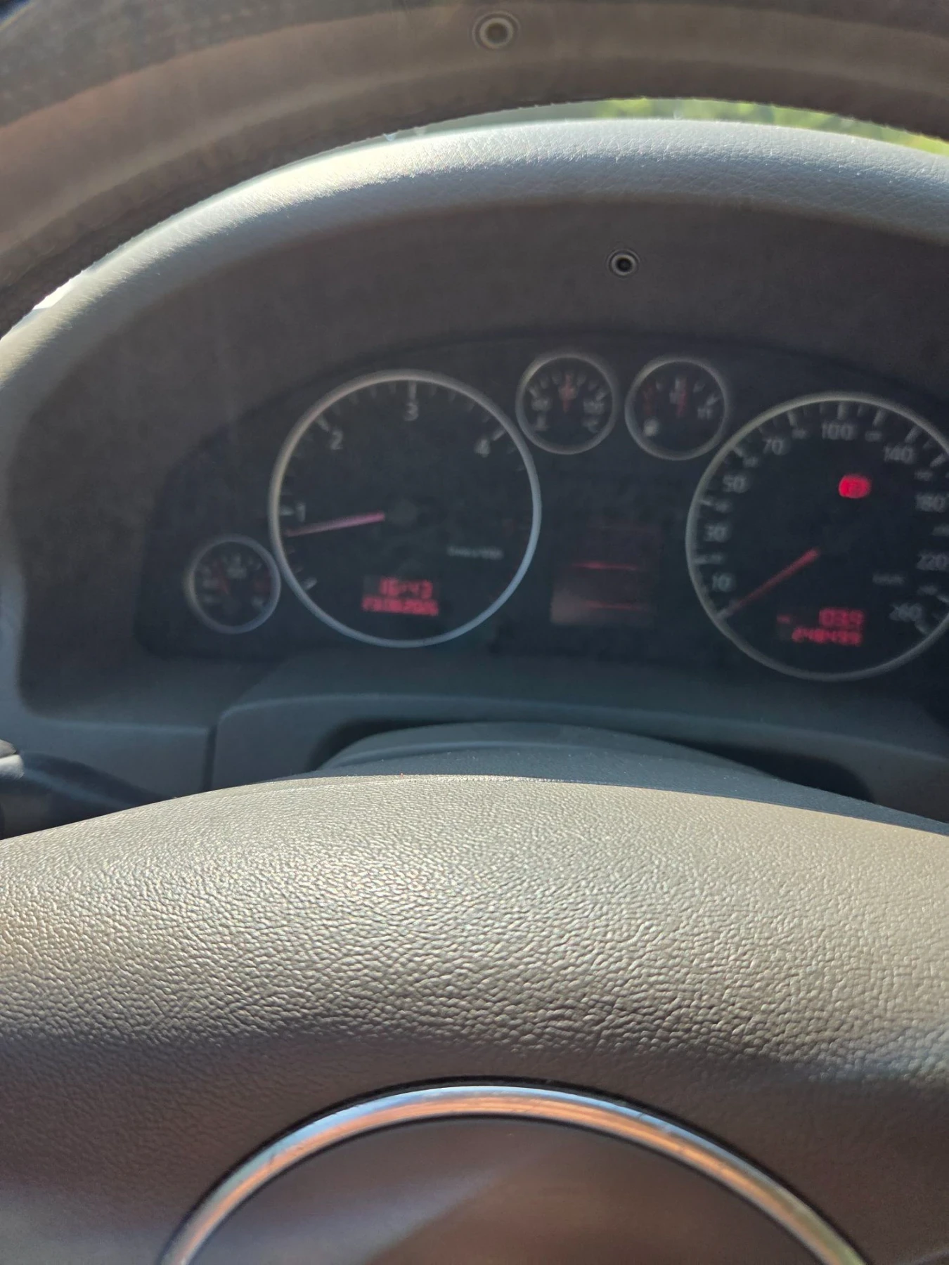 Audi A6 2.5 155hp, снимка 9 - Автомобили и джипове - 55778793