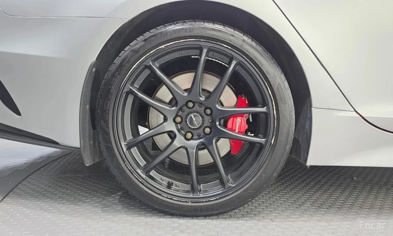 Kia Stinger 3.3 Turbo AWD | АВТОФИНАНСИРАНЕ, снимка 5 - Автомобили и джипове - 56122362