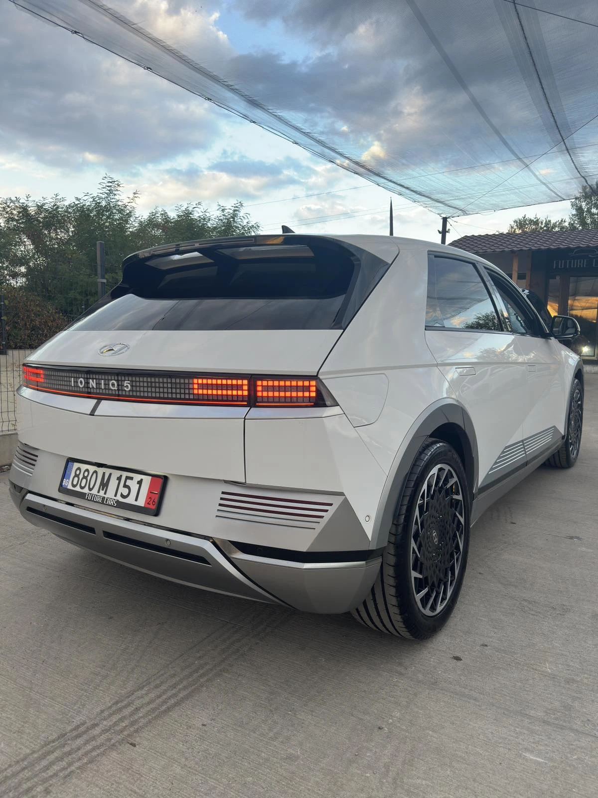 Hyundai Ioniq 5 72.6KWh/UNIQ/360/HEADUP/BOSE/ГАРАНЦИЯ/, снимка 5 - Автомобили и джипове - 56161536