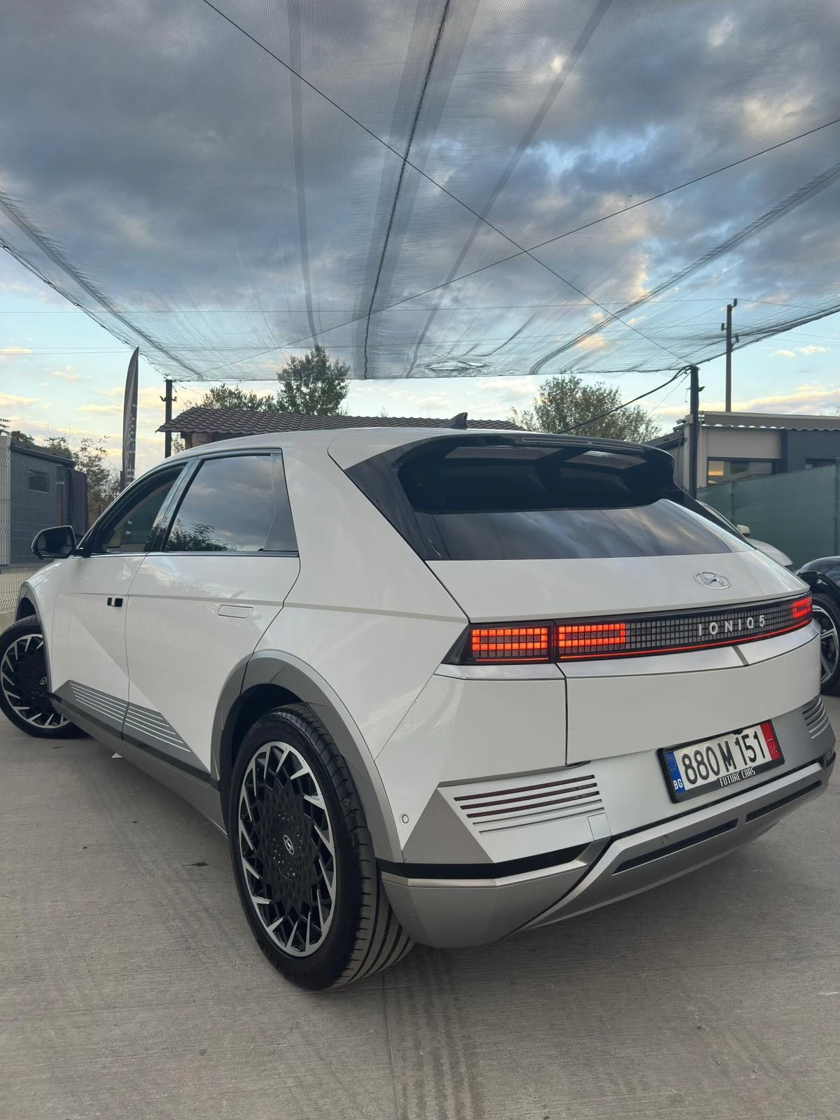 Hyundai Ioniq 5 72.6KWh/UNIQ/360/HEADUP/BOSE/ГАРАНЦИЯ/, снимка 3 - Автомобили и джипове - 56161536