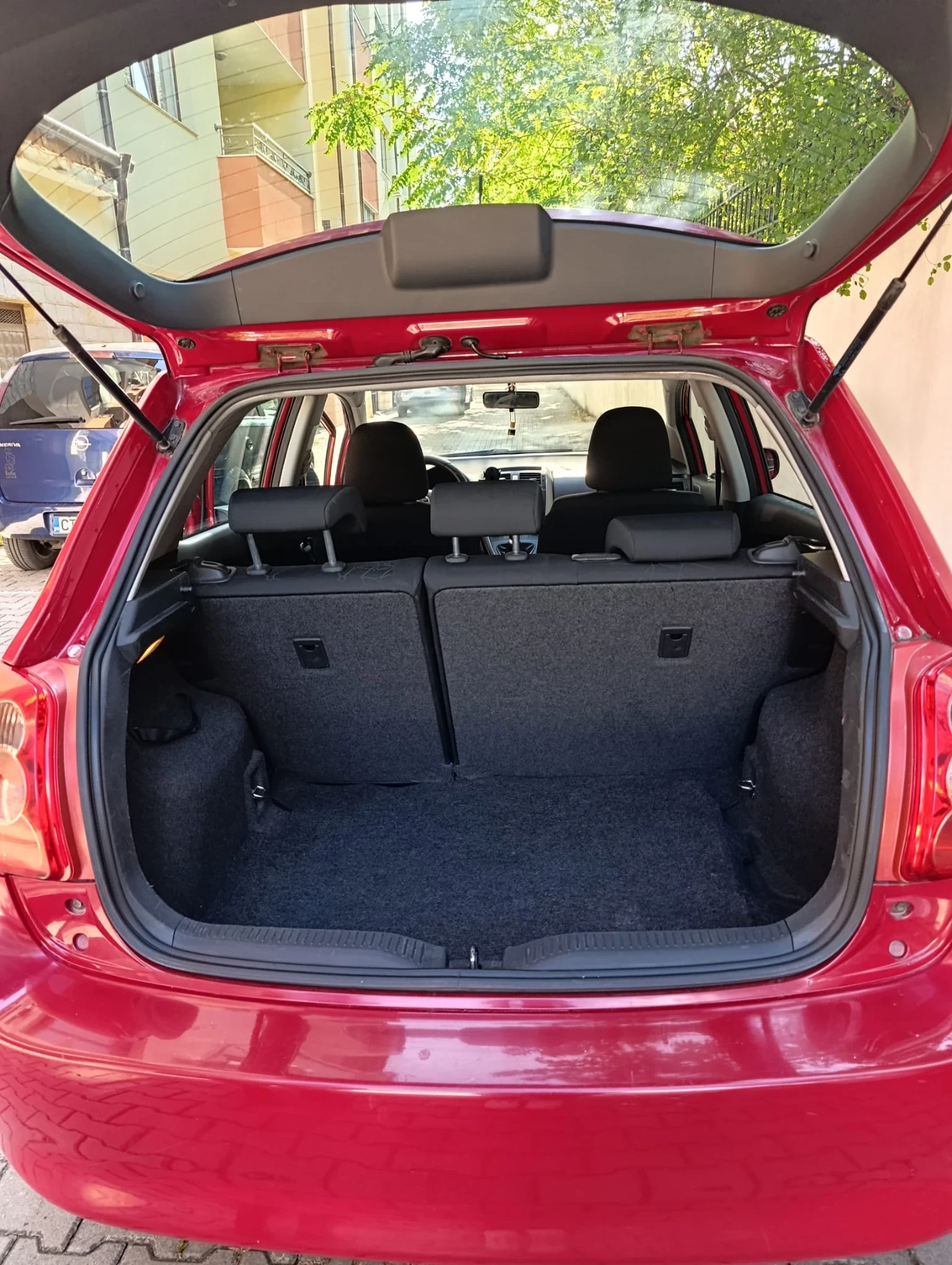 Toyota Auris 1.4 D4D, снимка 6 - Автомобили и джипове - 56341743