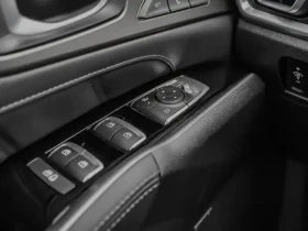 Kia Sorento 2025/НОВ/9943км/ПАНО/360/4Х4/ХИБРИД/ДИСТРОНИК, снимка 10