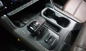Gmc Sierra DENALI-X* ПОДГРЕВ* ОБДУХВАНЕ* LANE* ASSIST* , снимка 12