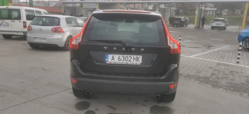 Volvo XC60 2.4d 205k, снимка 5 - Автомобили и джипове - 48237264